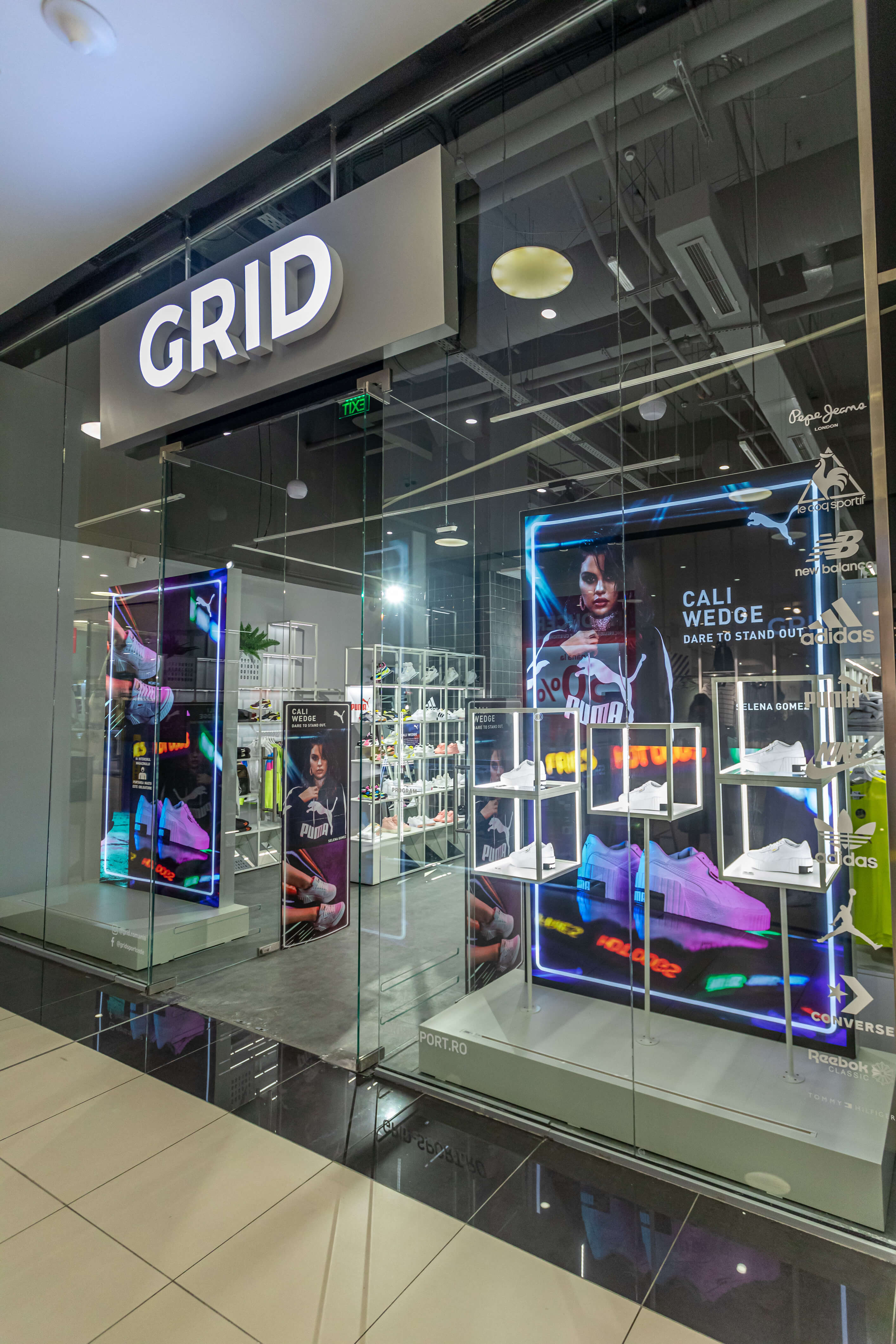 Grid A Deschis Un Nou Magazin N Shopping City R Mnicu V Lcea